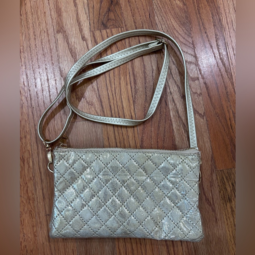 Quilted Metallic Crossbody Bag - Gold